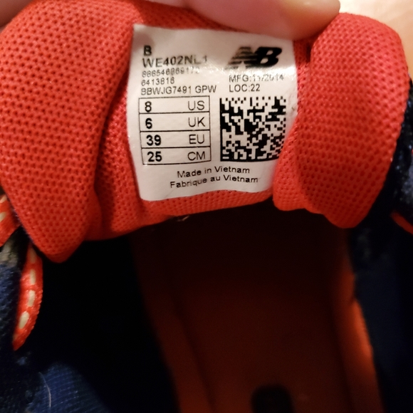 New Balance - Picture 4 of 4